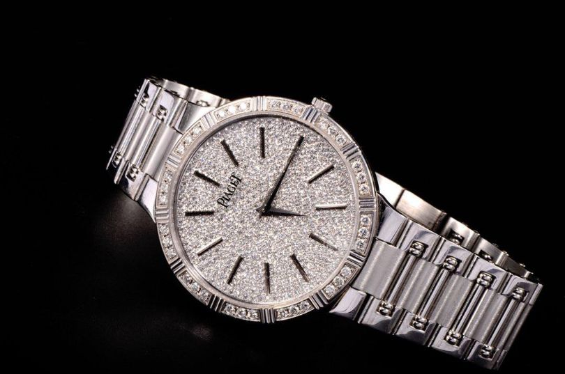 伯爵手表表带锈迹如何处理?(图) 伯爵手表表带锈迹如何处理?(图)